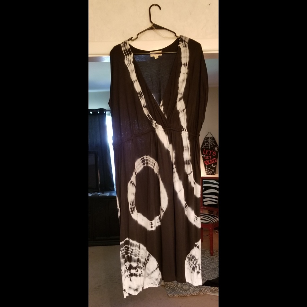 EUC Black and White Tye Dye Dress